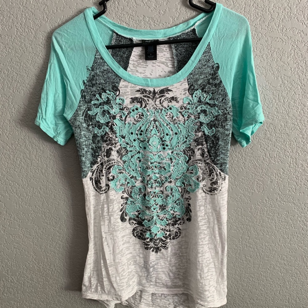 Short sleeved shirt